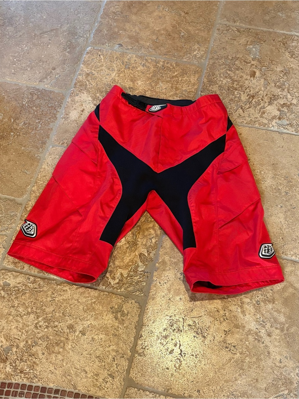 Troy Lee Designs Men Red & Black Mountain Biking Moto Shorts Size 34
